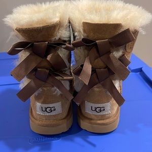 Bailey Bow kids Uggs